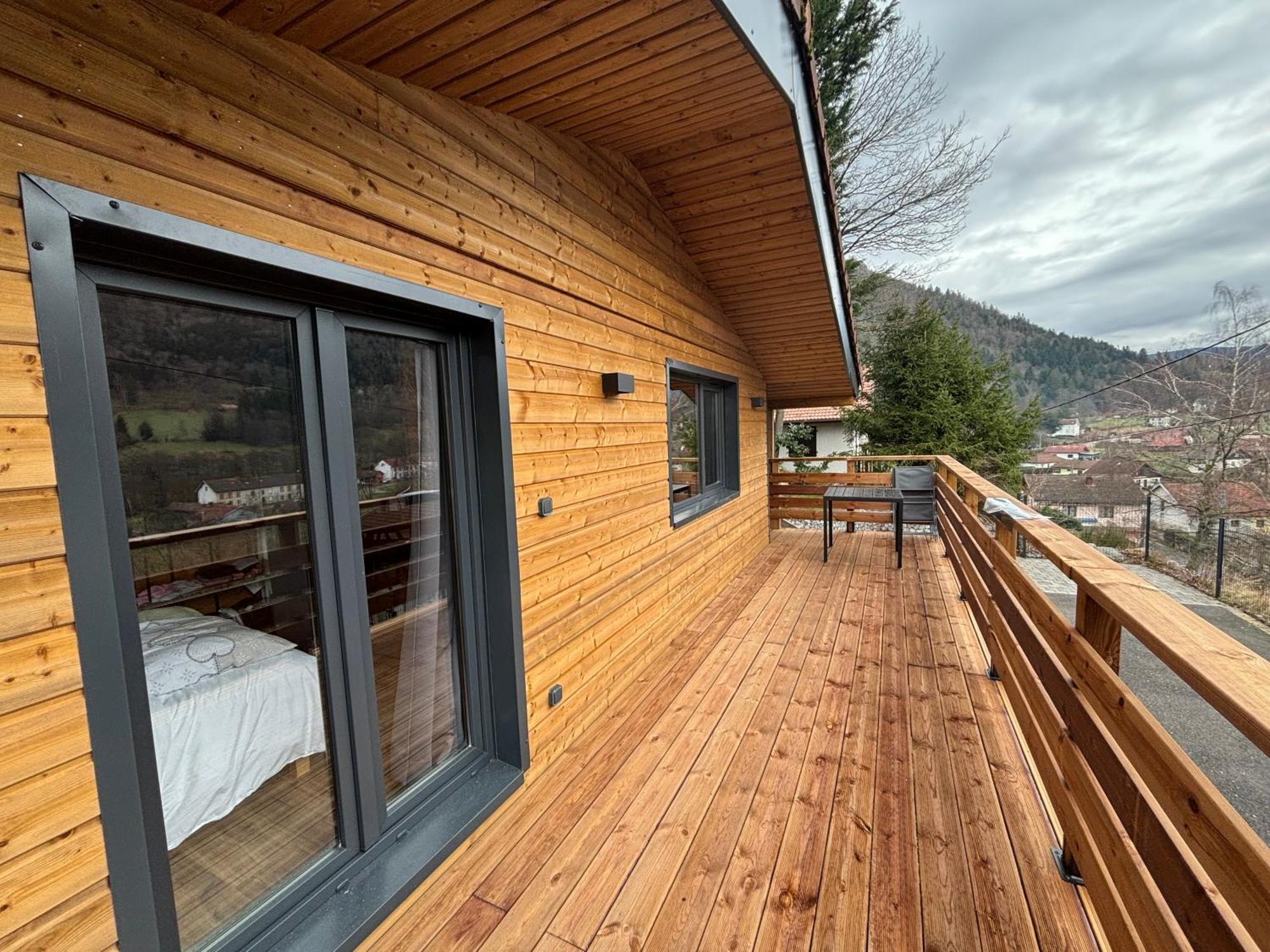 Chalet Du Faubourg & Jacuzzi, Proximite Gerardmer & La Bresse Rochesson Exterior photo