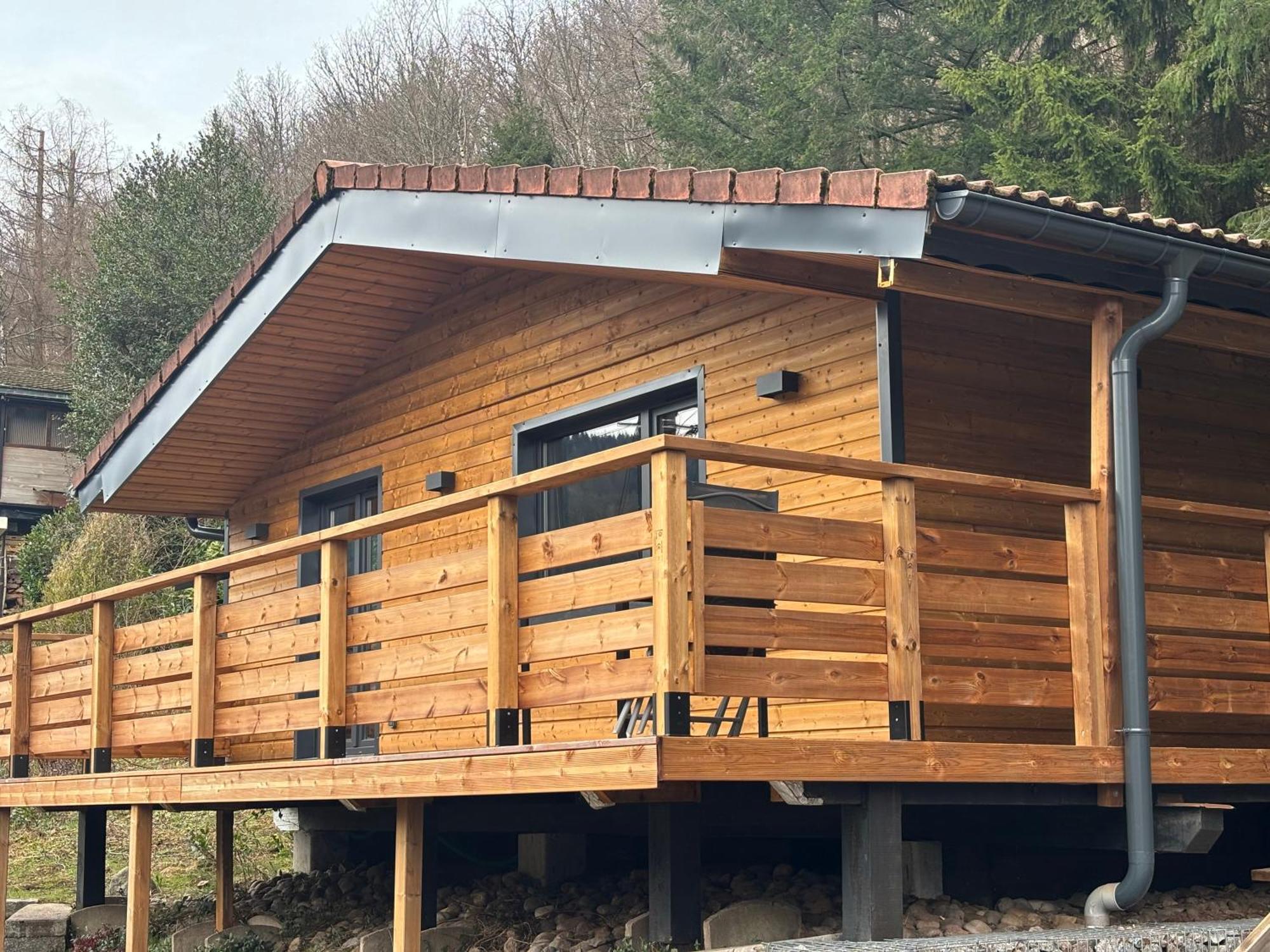 Chalet Du Faubourg & Jacuzzi, Proximite Gerardmer & La Bresse Rochesson Exterior photo