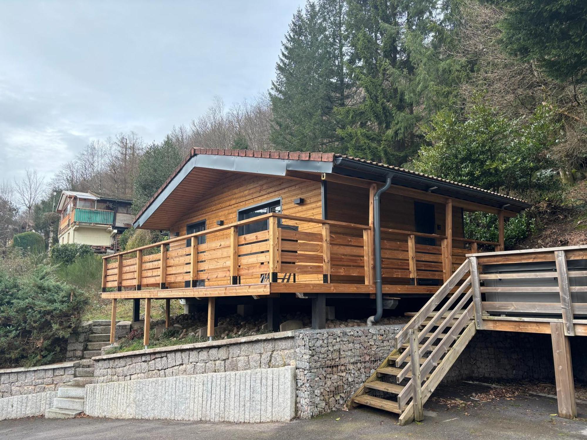 Chalet Du Faubourg & Jacuzzi, Proximite Gerardmer & La Bresse Rochesson Exterior photo